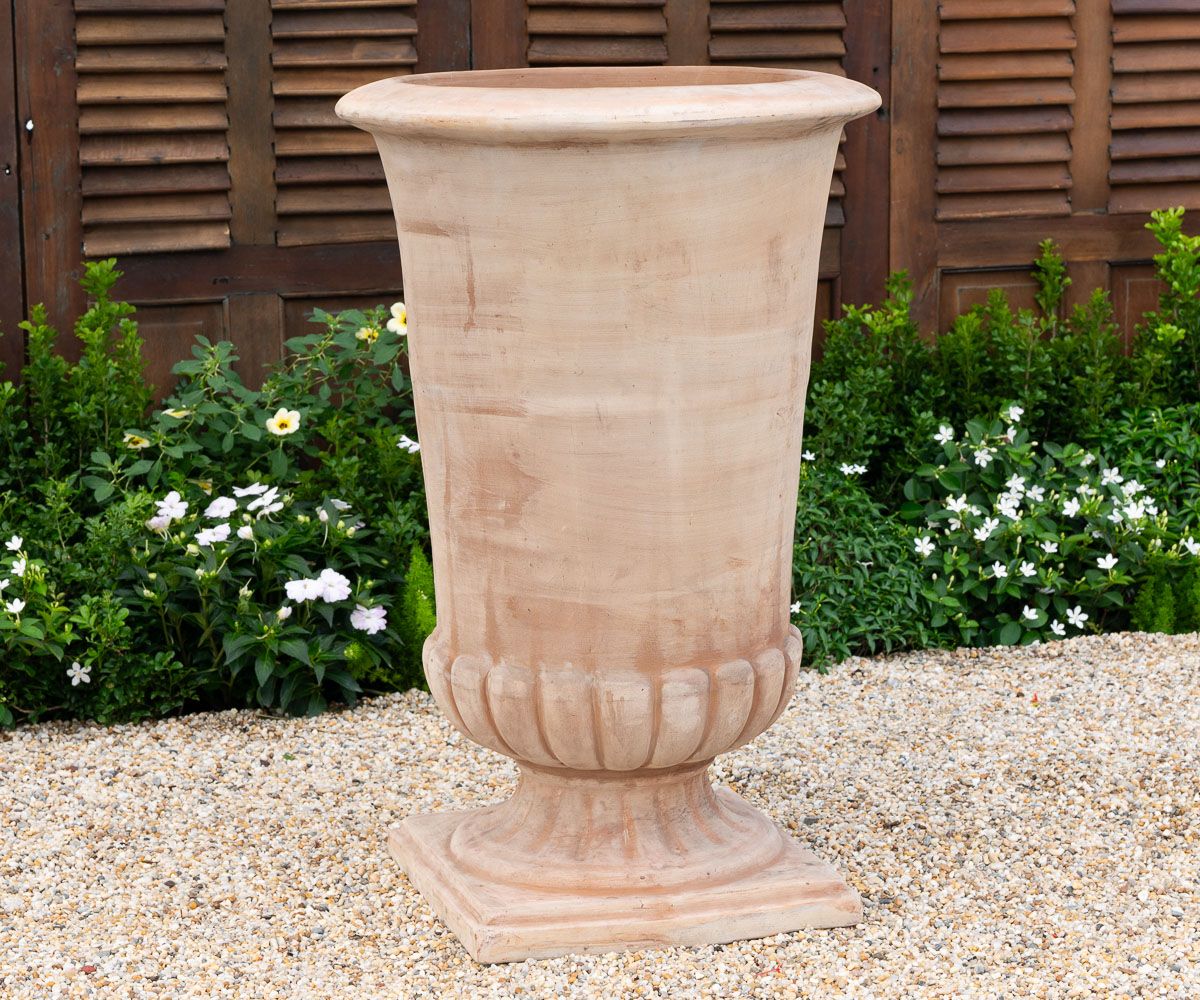 The Lecce Urn