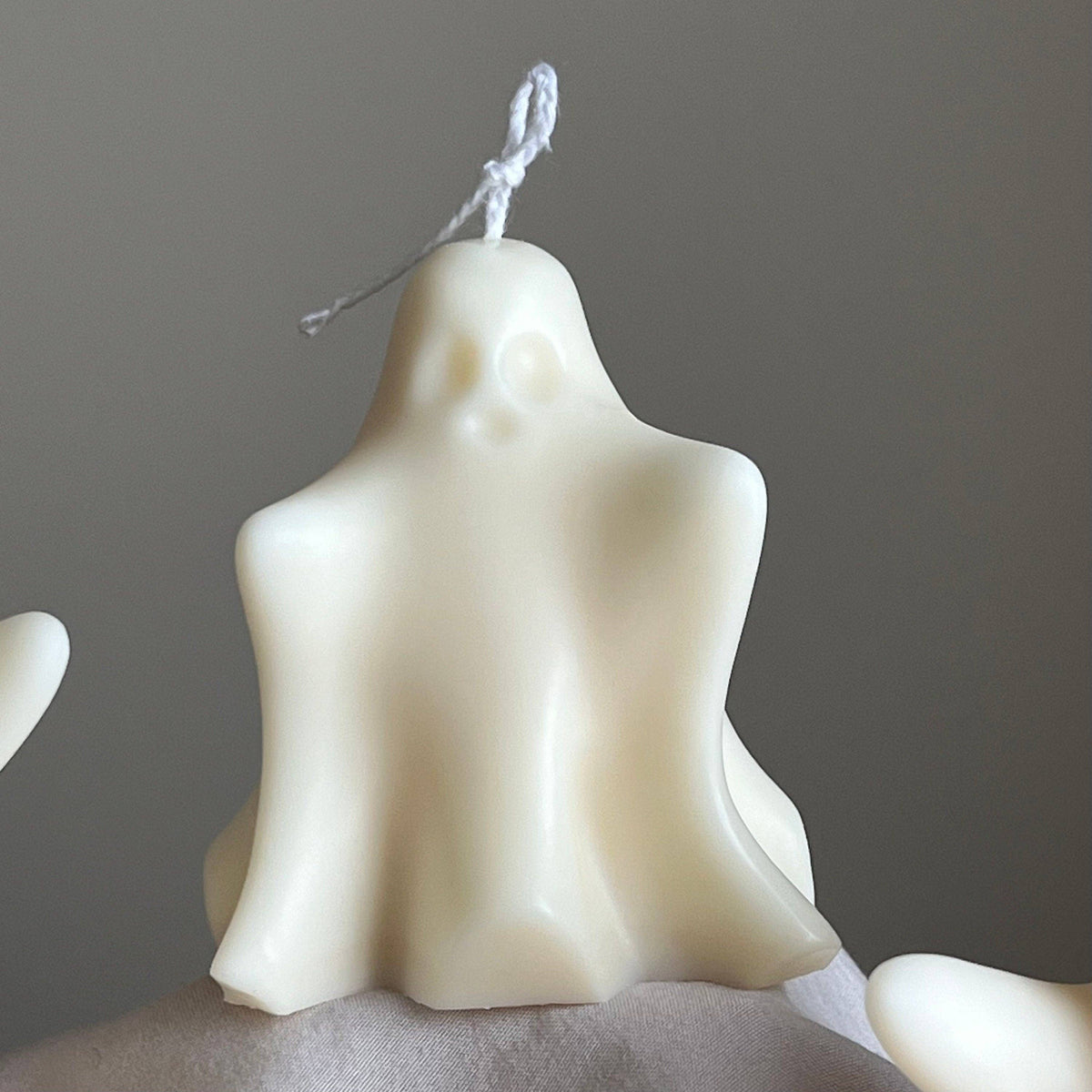 The Handmade Halloween Ghost Candle