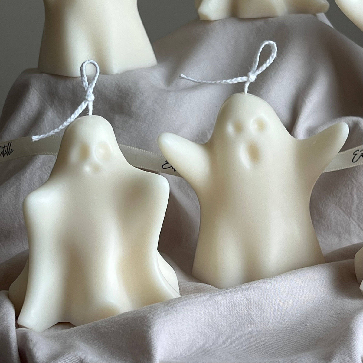 The Handmade Halloween Ghost Candle