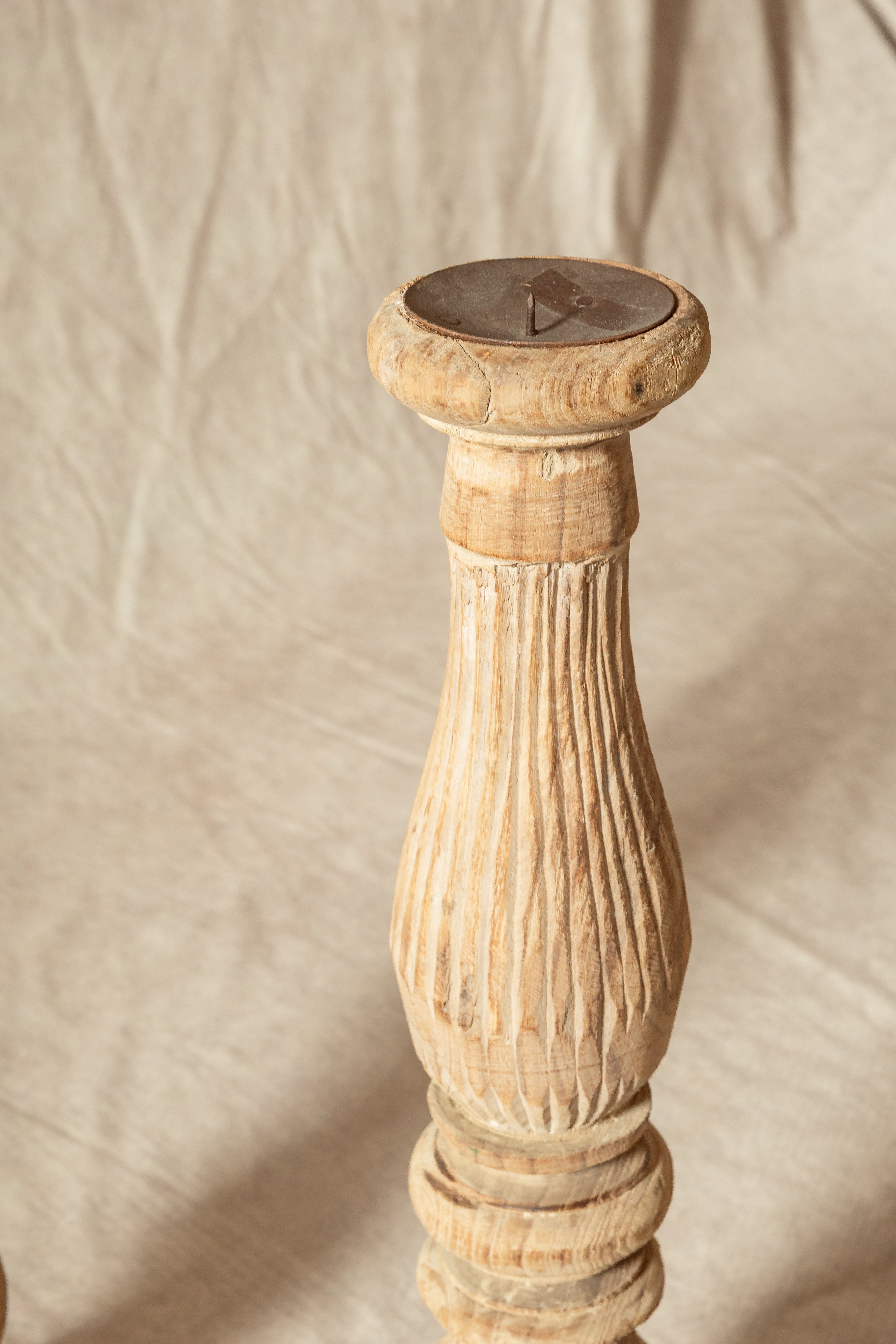 The Antique Wood Holder